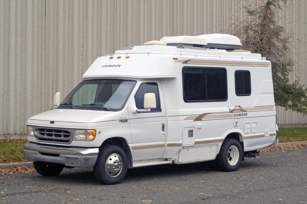 1999 Ford E-350 Super Duty Chinook Premier LT Camper