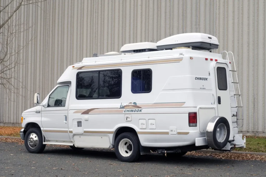 1999 Ford E-350 Super Duty Chinook Premier LT Camper