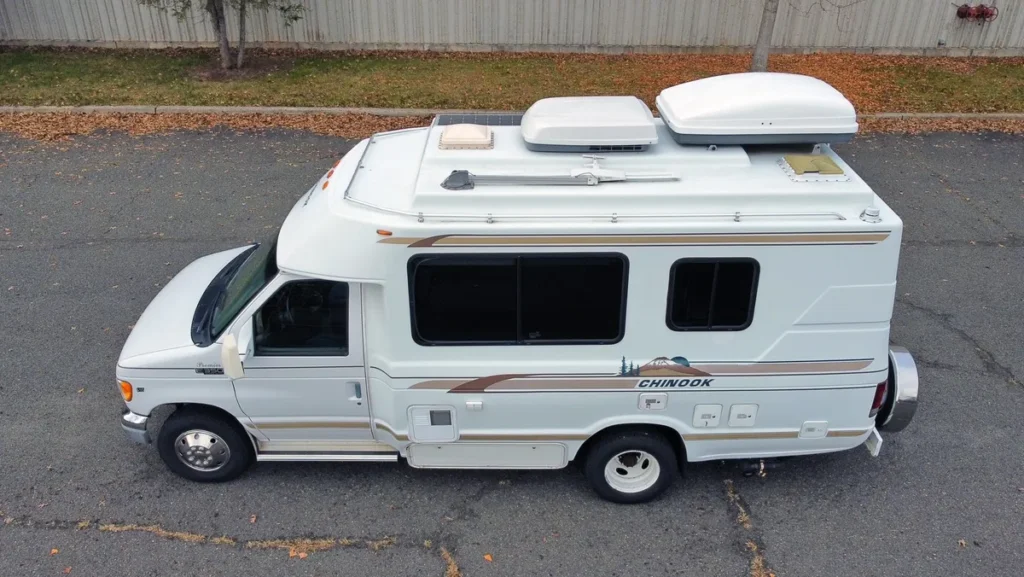 1999 Ford E-350 Super Duty Chinook Premier LT Camper