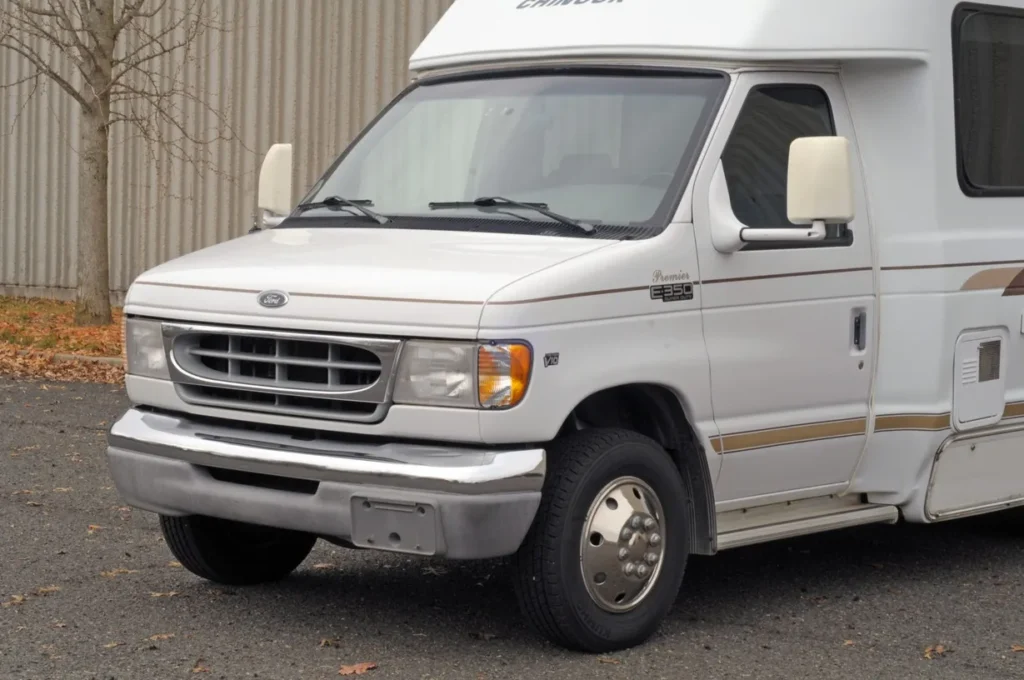 1999 Ford E-350 Super Duty Chinook Premier LT Camper
