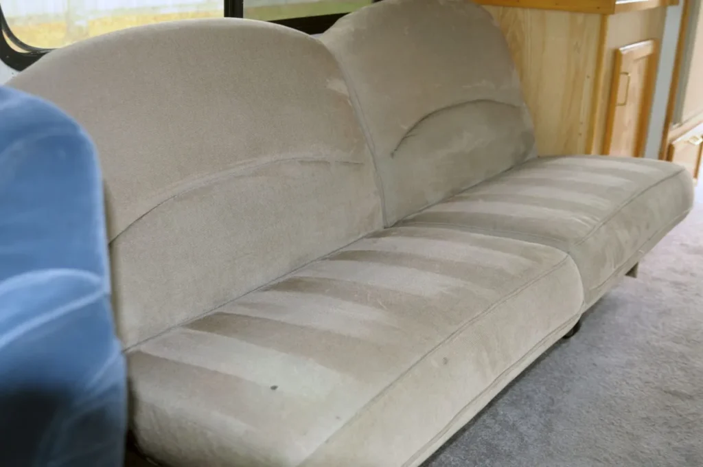 1999 Ford E-350 Super Duty Chinook Premier LT Camper