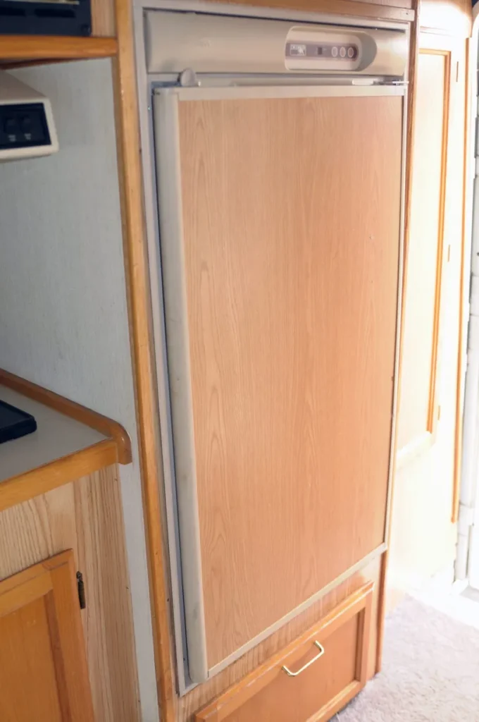 1999 Ford E-350 Super Duty Chinook Premier LT Camper