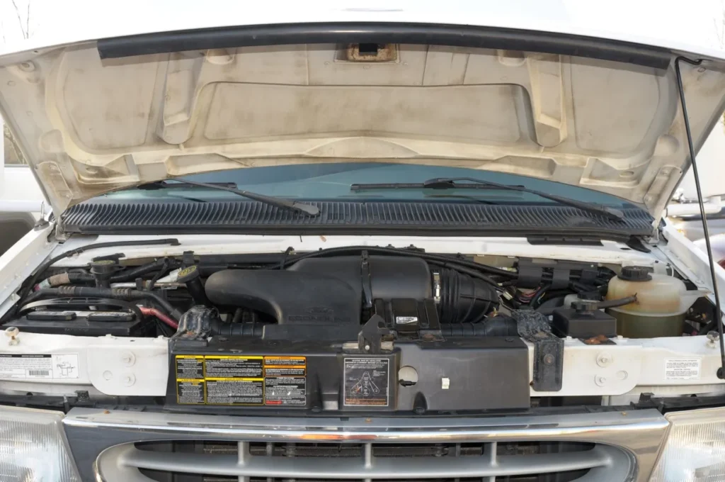 1999 Ford E-350 Super Duty Chinook Premier LT Camper